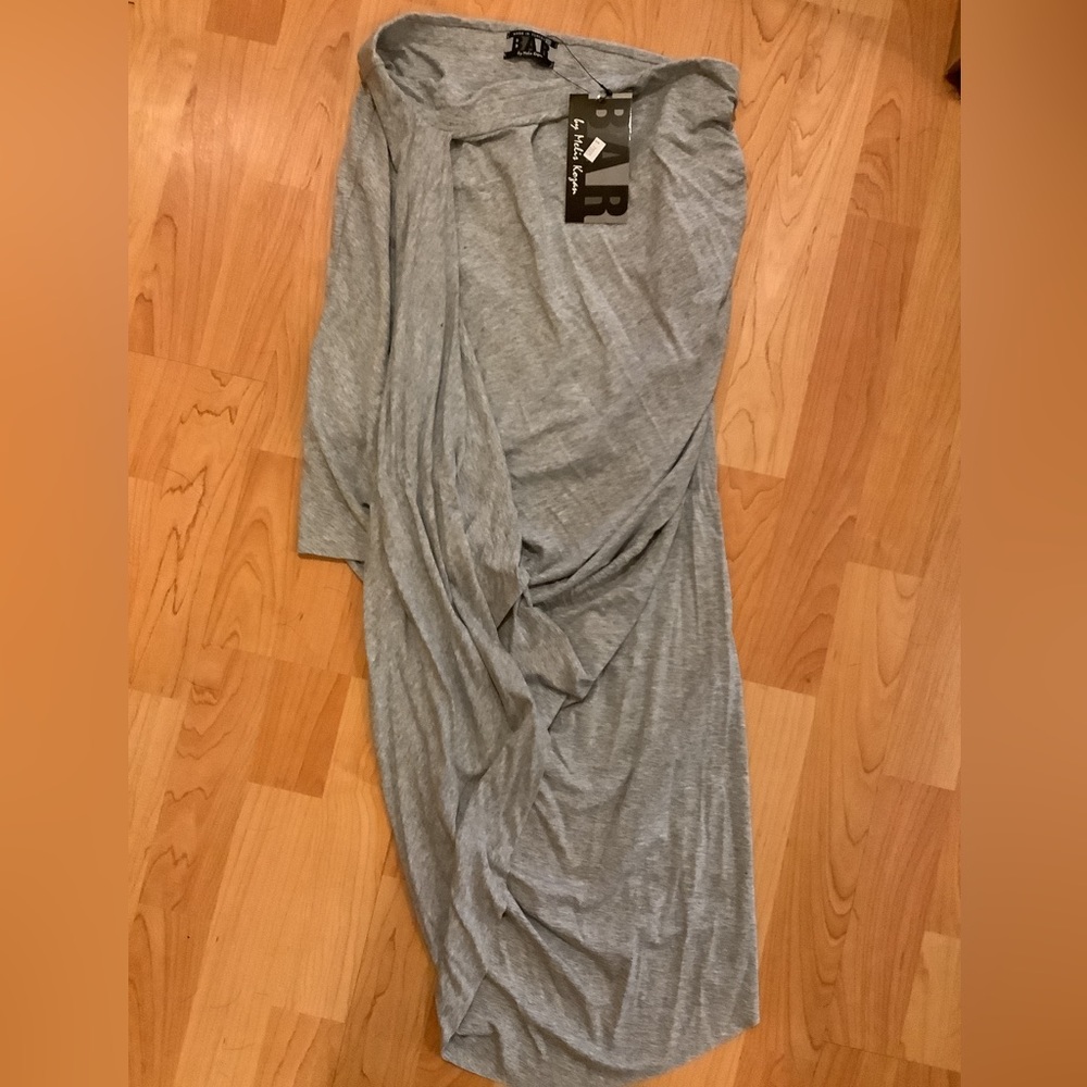 🍉BAR skirt, XS, NWT, light heathered grey, unique style, ruching
